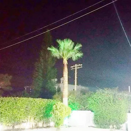 Вилла Napa Nissi Beach *