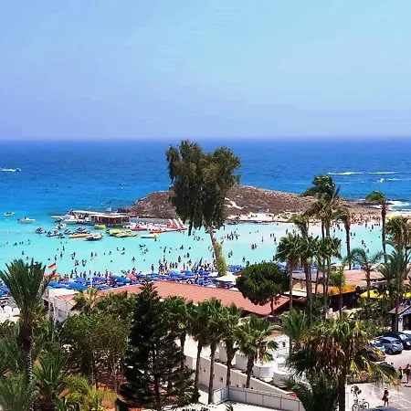 Napa Nissi Beach Айя-Напа